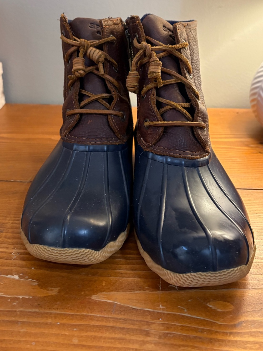 Women’s Sperry Duck Boots sz 9.